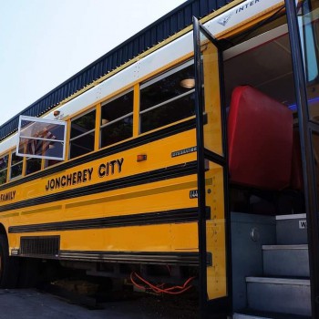 Un super projet que cet Import de School Bus confie par Yann de la Robin's Family_2